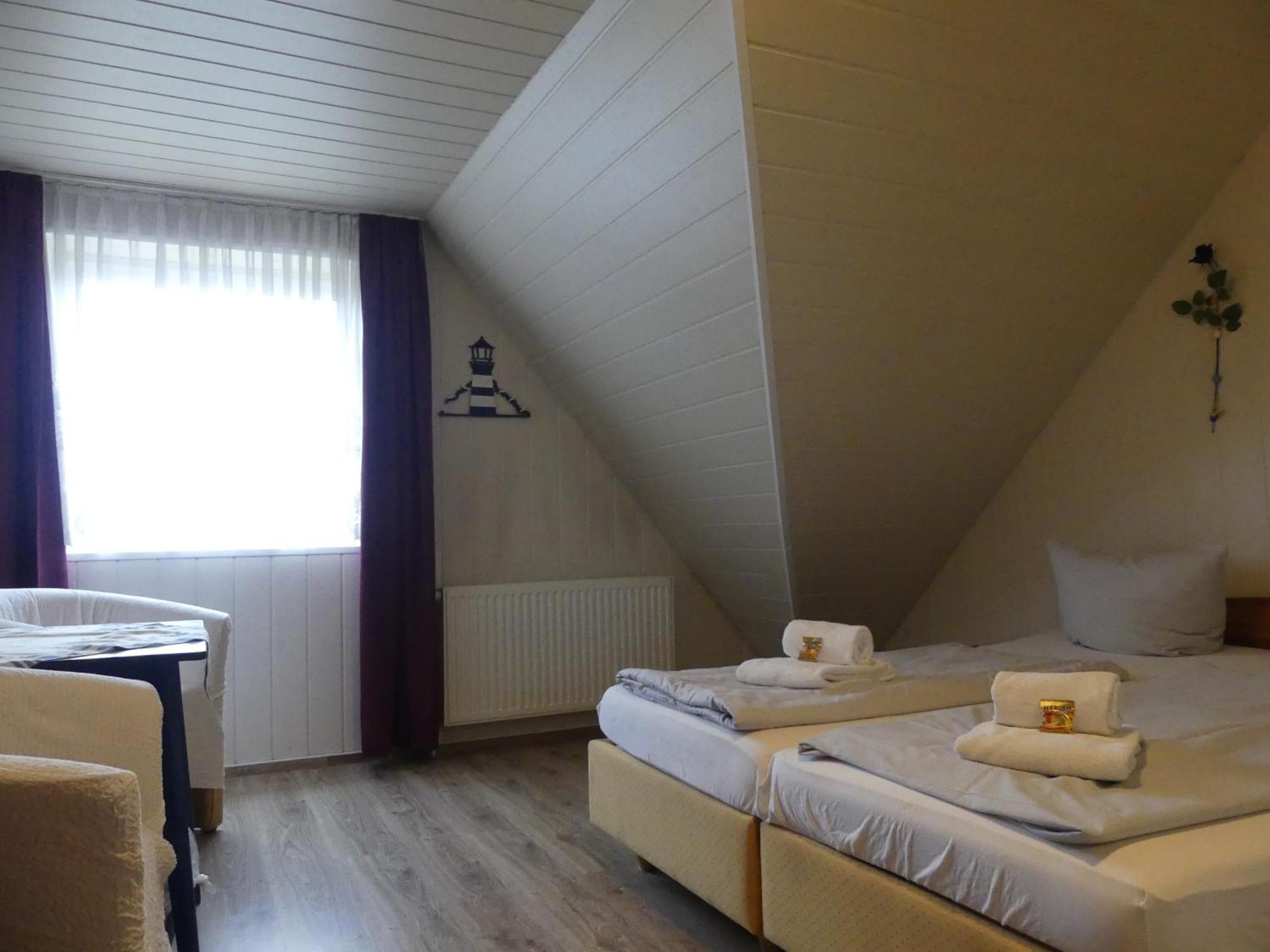 Landgasthaus Fecht Aurich Buitenkant foto